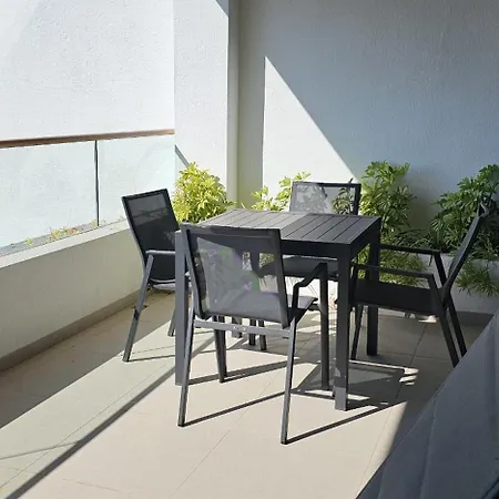 Lagoon Village Apartman *