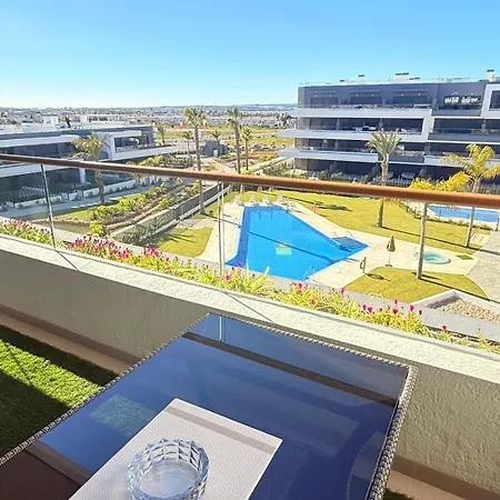 Апартаменты Lagoon Village